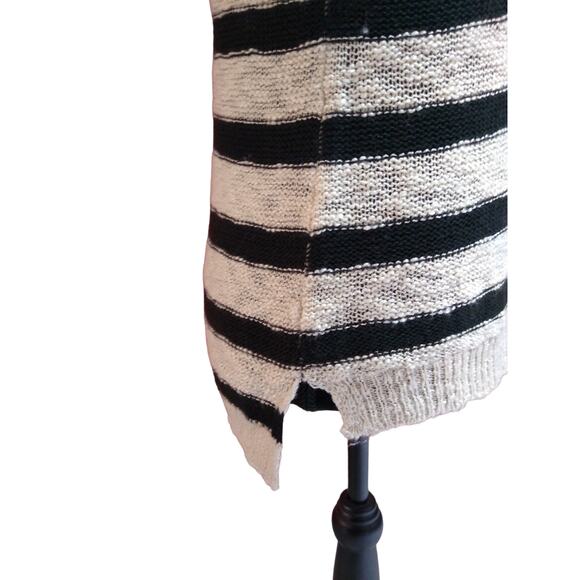 Pink Rose Tan And Black sweater Size S - Picture 5 of 6